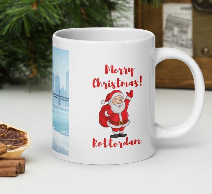 Kerstman Voetbalt aan de Maas: Unieke Rotterdamse Kerstmok