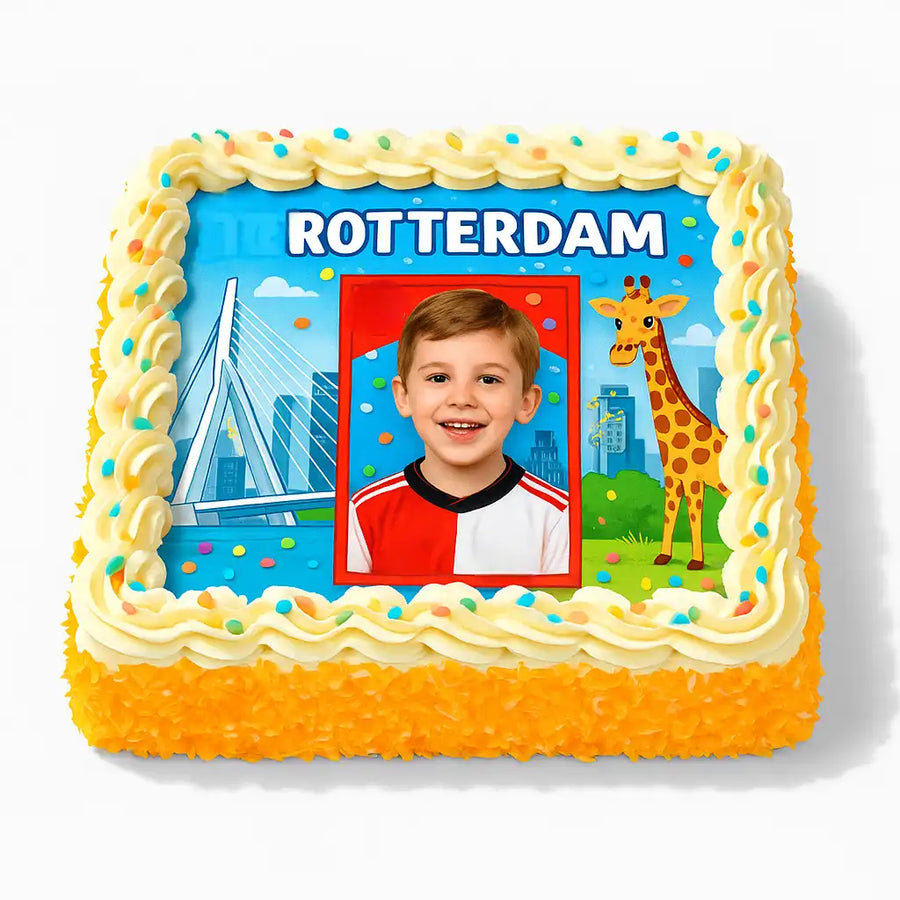 Rotterdamse fototaart met eigen foto, kind in Feyenoord shirt, Erasmusbrug en giraf illustratie
