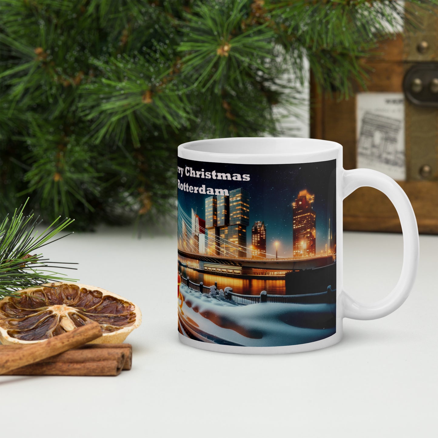 Erasmusbrug Kerstavond - Kerstman op Arreslee Mokende mok