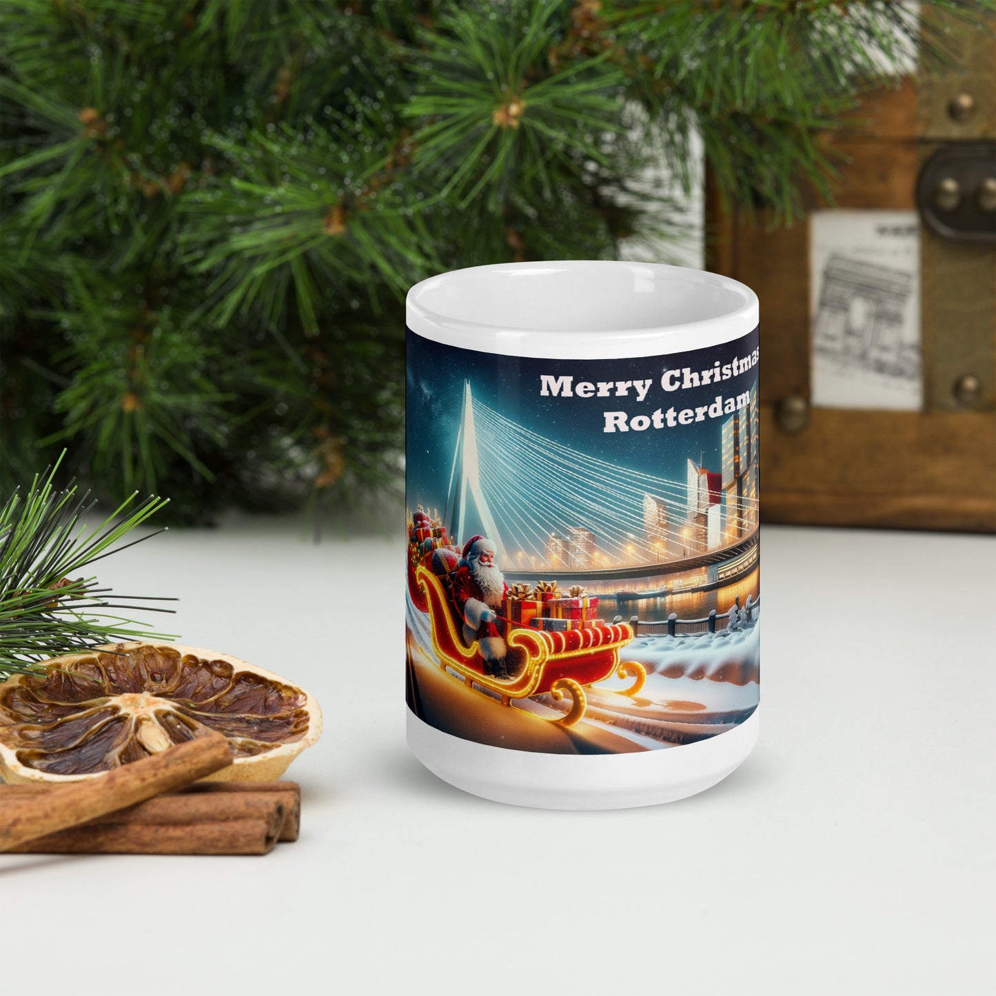 Erasmusbrug Kerstavond - Kerstman op Arreslee Mokende mok
